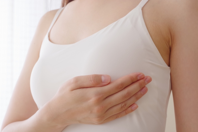 乳頭の分泌物がある時は早めの受診を